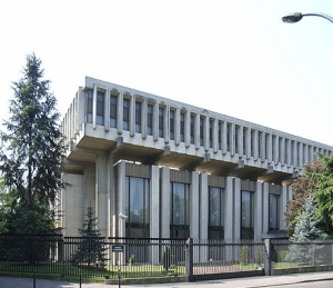 Здание посольства России во Франции.