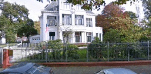 Здание посольства России в Нидерландах.