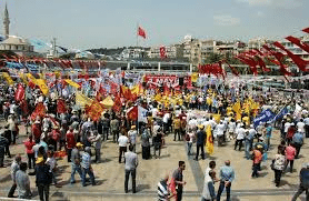 День Солидарности и День Труда в Турции в мае 2021 года